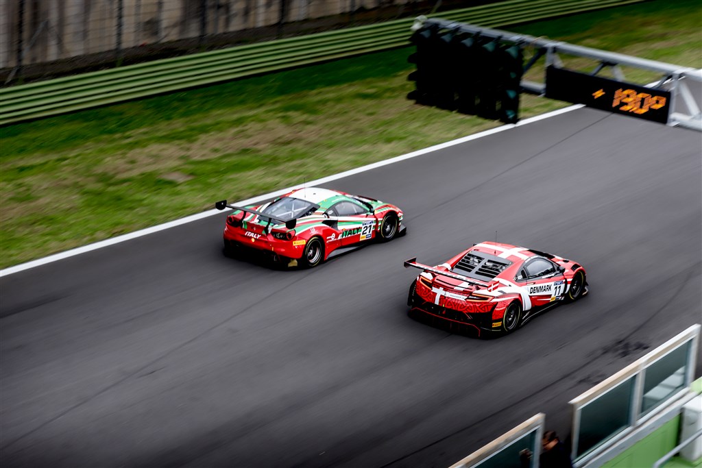 (Foto: FIA/SRO)